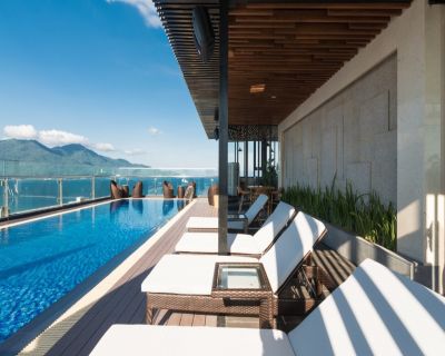 Bán khách sạn 4 sao đường Võ Văn Kiệt